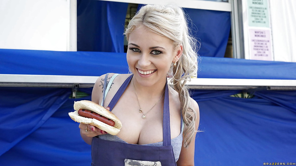 Buxom Blonde Teen Marsha May 13