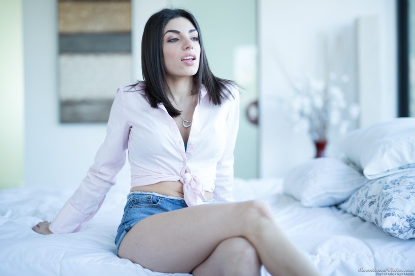 Darcie Dolce Slow Strip 00