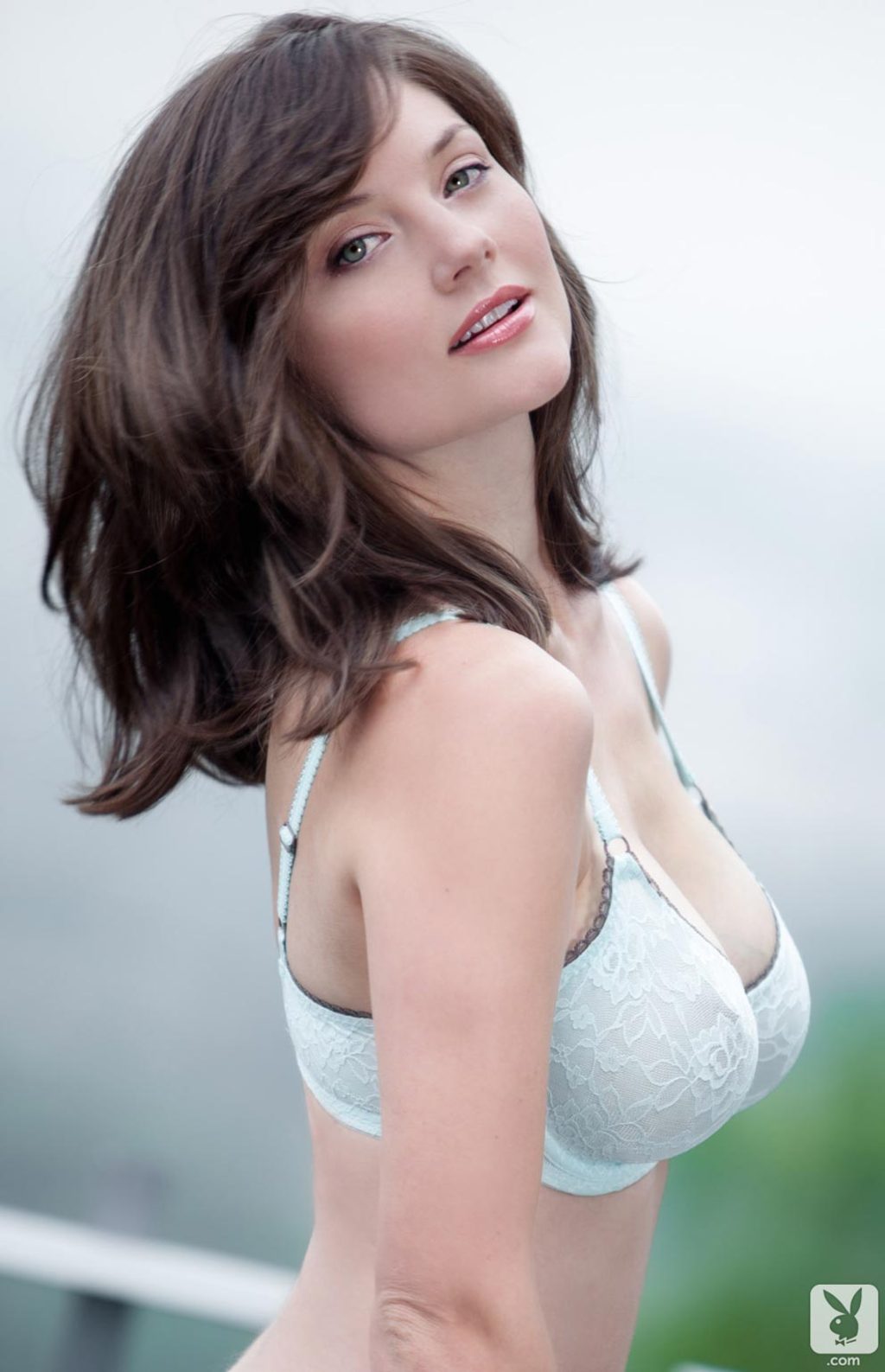 Sexy Brunette Lisa Kate  00