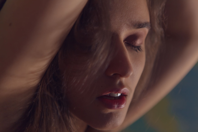 Gorgeous Emily J Is Losing Herself In Self-pleasure 15