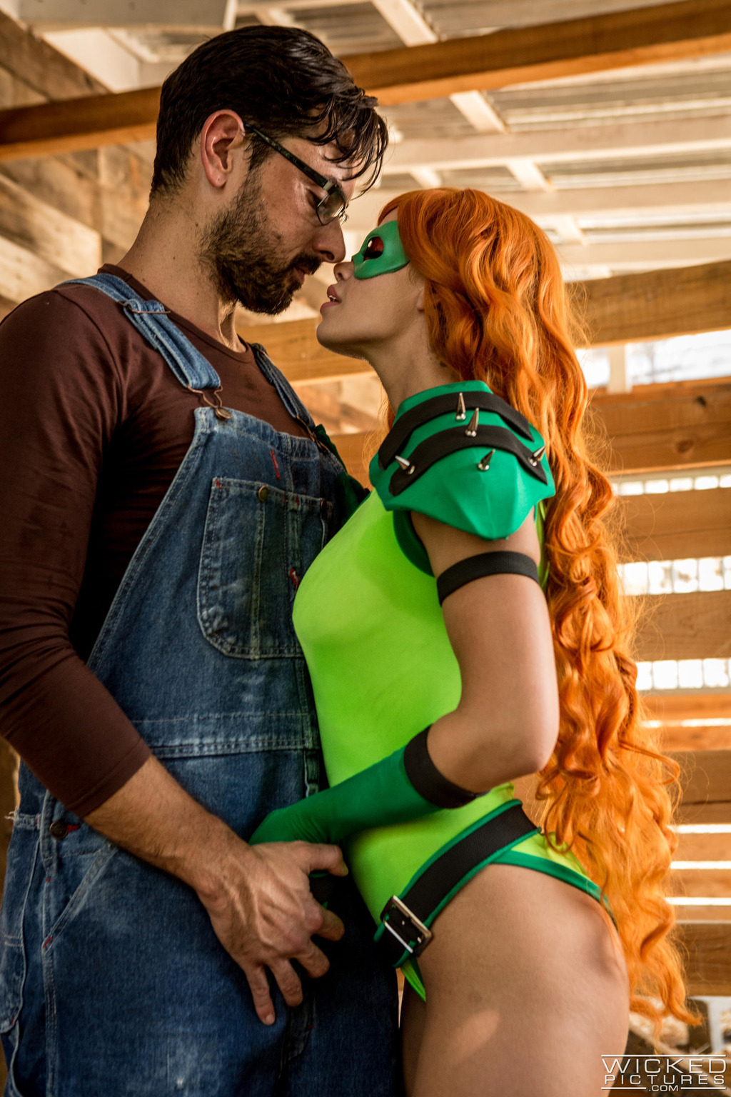 Justice League XXX An Axel Braun Parody, Scene 2 00